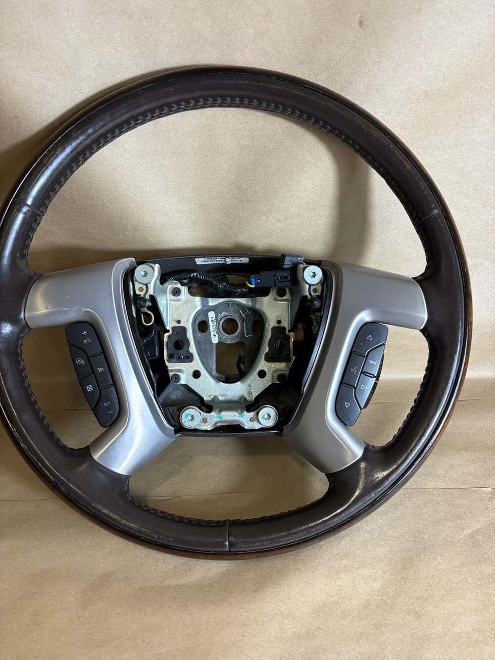 2007–08 Cadillac Escalade Cocoa Wood Leather Heated Steering Wheel 15917947